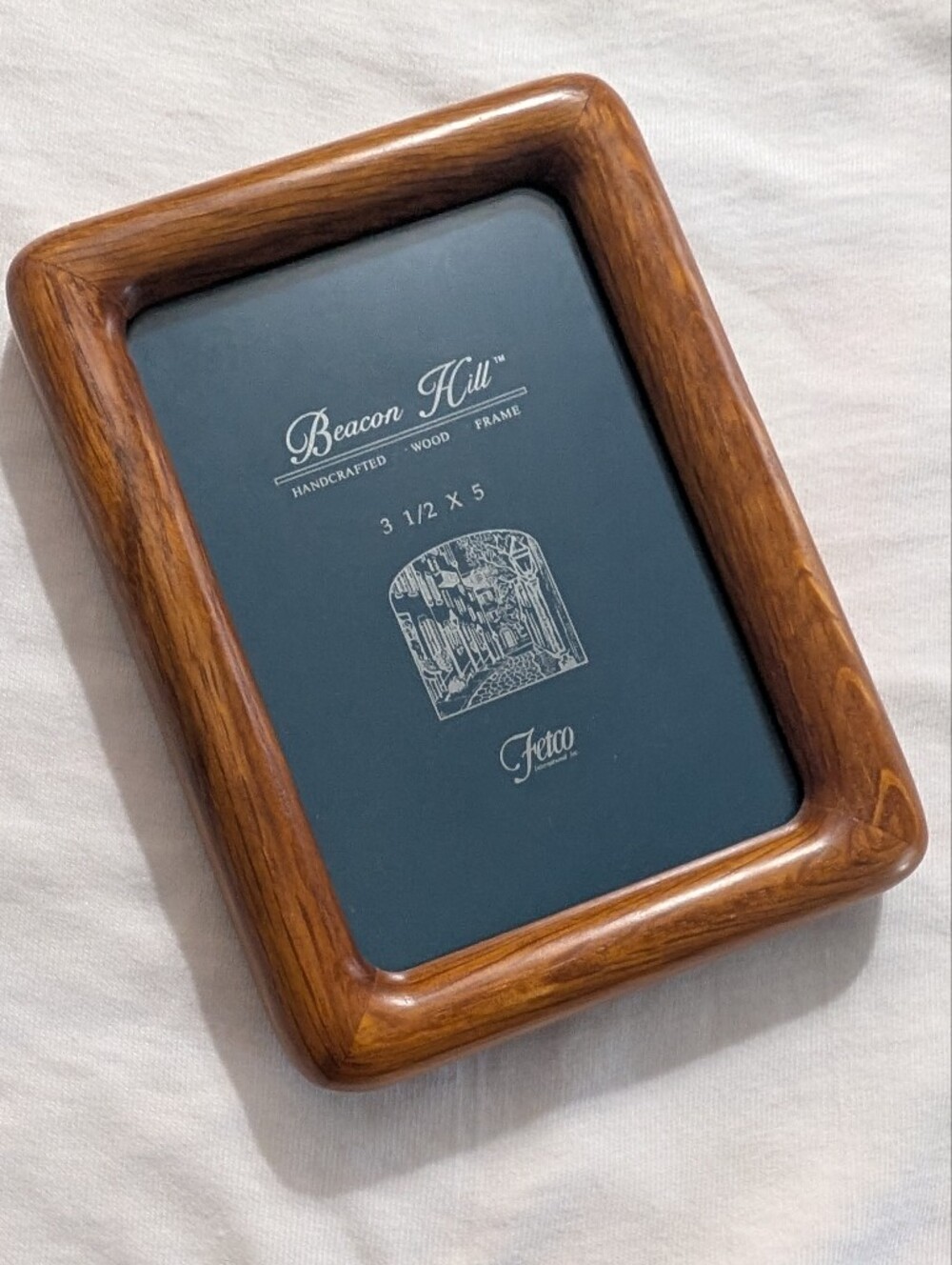 Vintage Picture Frame Small Oak Wood 3.5" x 5” Rounded Edge Beacon Hill Brown